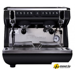 Рожковая кофеварка Nuova Simonelli Appia Life Compact 2 Gr V (черный) Рожковая кофеварка Nuova Simonelli Appia Life Compact 2 Gr V (черный)