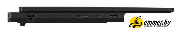 Порты и накопитель Lenovo Legion Y7000.